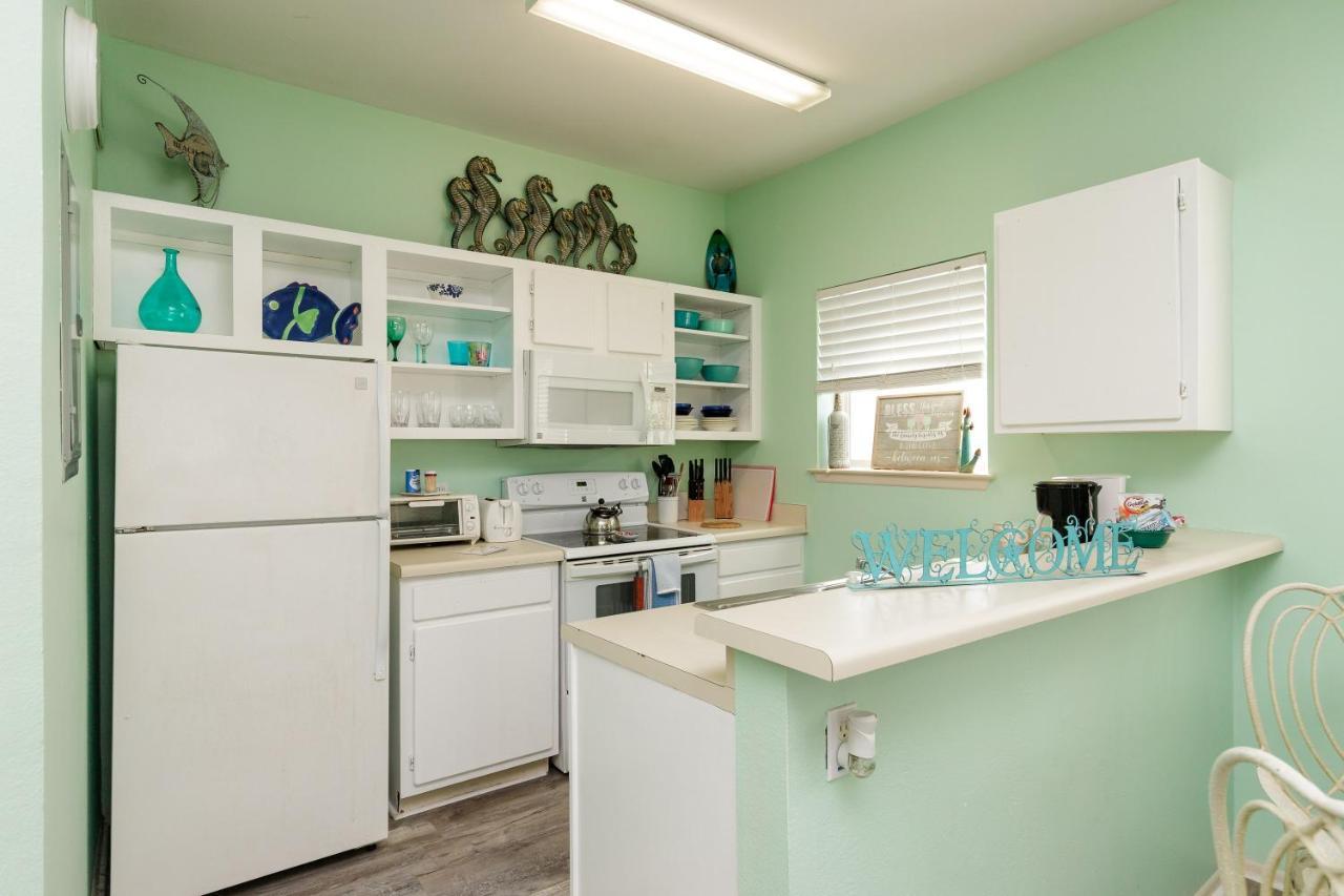 Affordable Family Condo -Walking Distance To Beach By Mustang Island, Sleeps Four, 2025 Traveler Award Corpus Christi Exterior foto