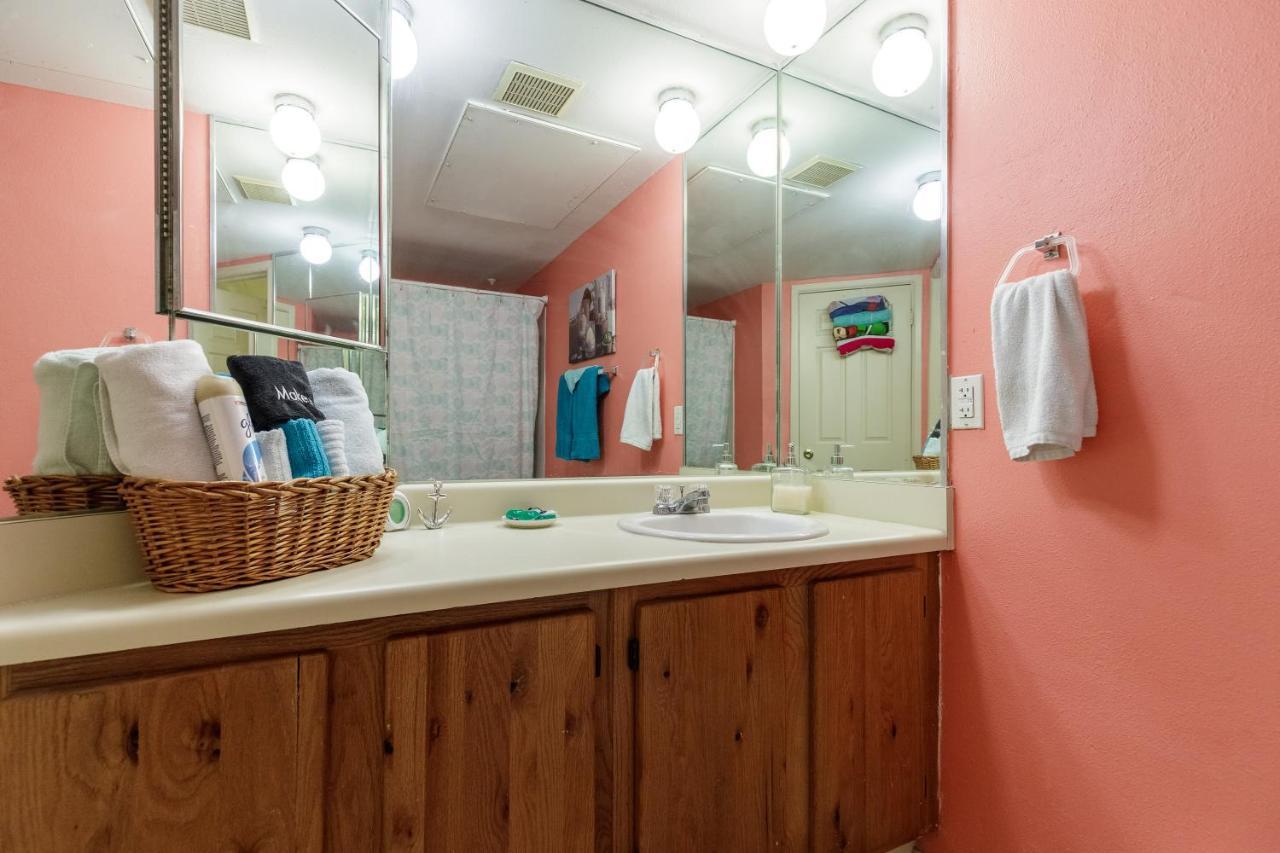 Affordable Family Condo -Walking Distance To Beach By Mustang Island, Sleeps Four, 2025 Traveler Award Corpus Christi Exterior foto